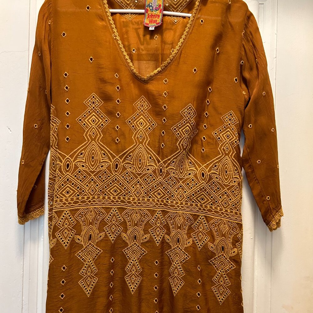 Johnny Was Cut out and Embroidered Tunic Size XS